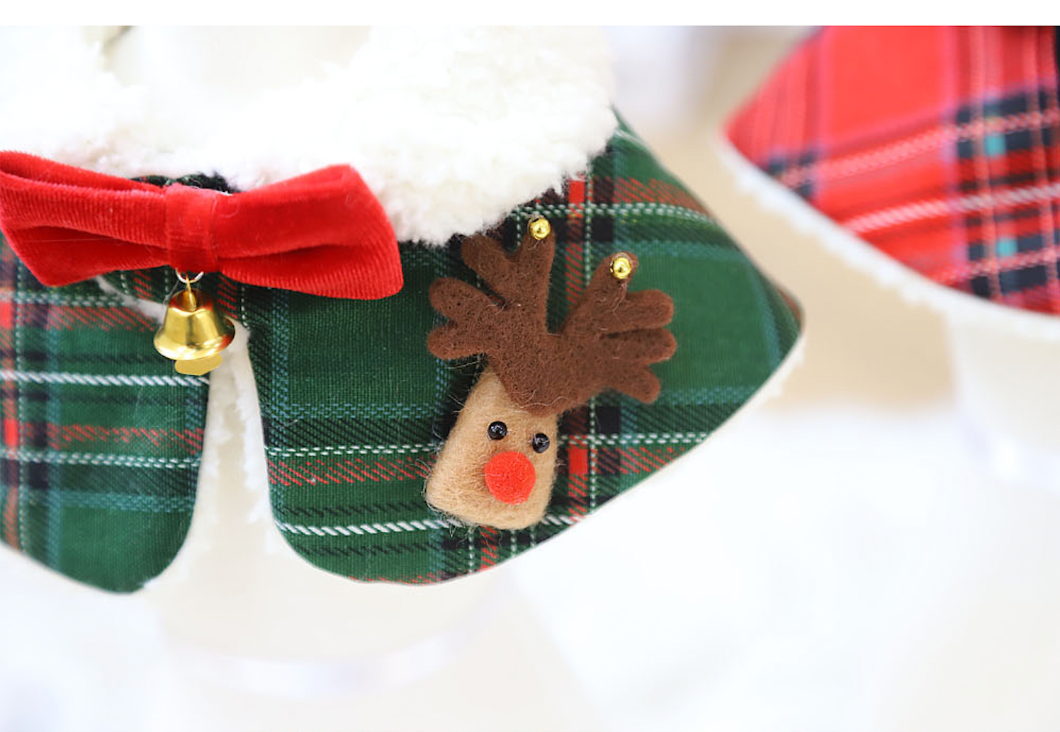Rudolf fleece cape